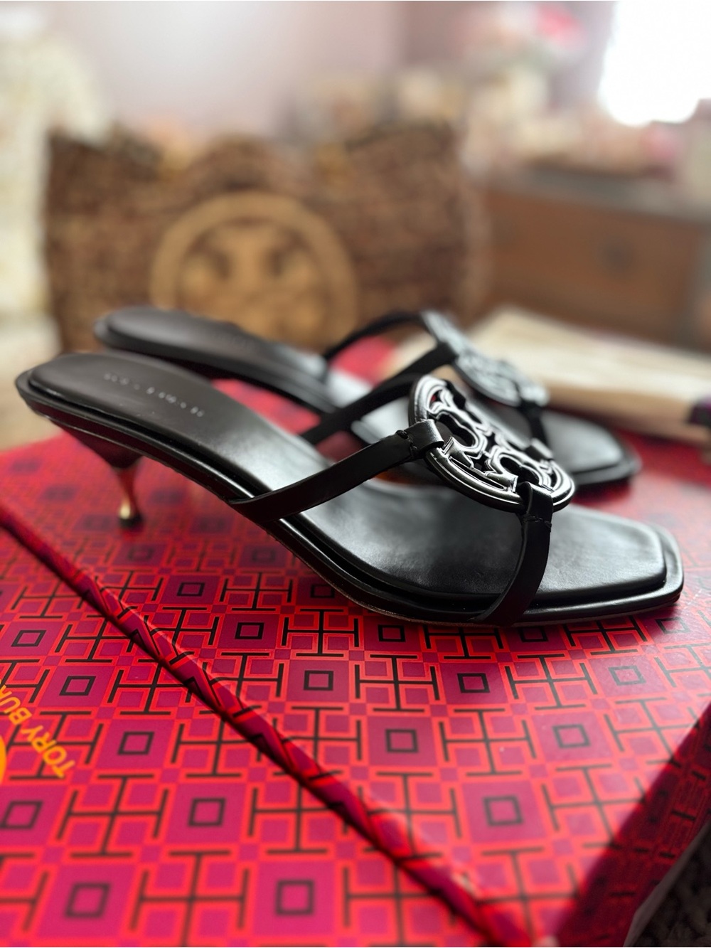 Tory Burch Geo Bombe Kitten Heels. Size 9.5 NEW with Box and Dust Bag. - Picture 9 of 11
